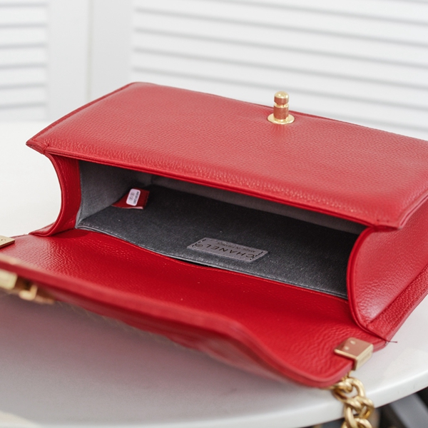 シャネルバッグ全体デザイン